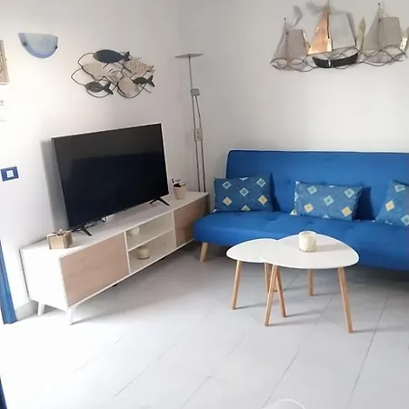 Hoka Hey Jo Apartment